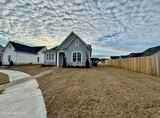 6677 Mayberry Ln, Southaven, MS 38672
