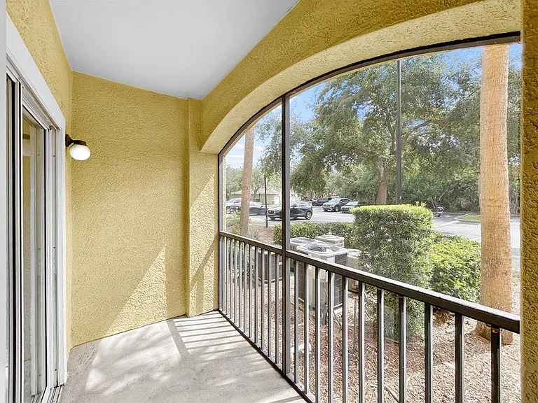 10205 Courtney Palms Blvd #101 — Photo 20