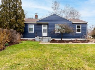 769 Bloomer Rd, Rochester, MI 48307