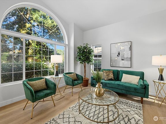 5th image of 8708 64th Avenue E