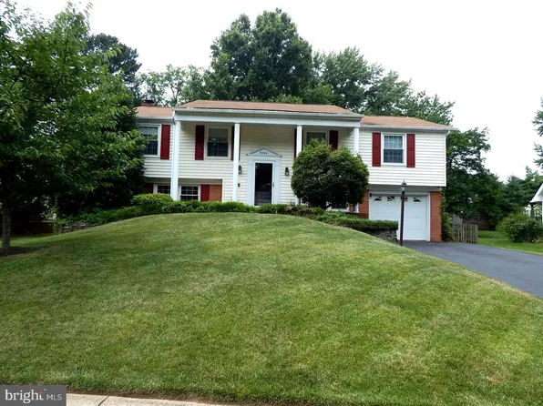 5408 Dunsmore Rd, Alexandria, VA 22315