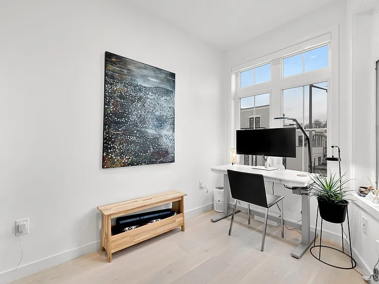 146A S St NW — Photo 16