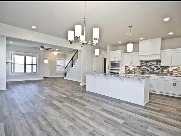 3604 Brittany Rd — Photo 4