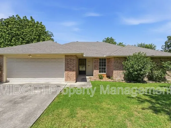 1233 Hollyhock Ln, New Braunfels, TX 78130