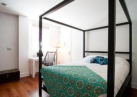 Sold by Corcoran | media 7