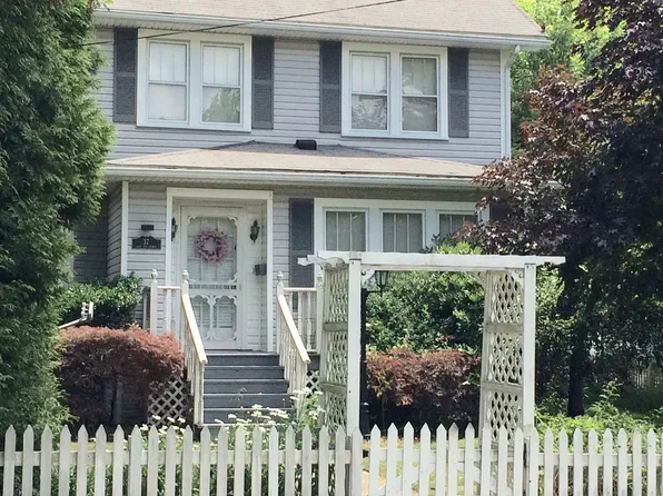 37 E 8th Ave, Clarion, PA 16214