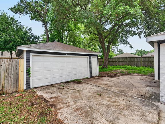 5th image of 24106 Spring Mill Ln