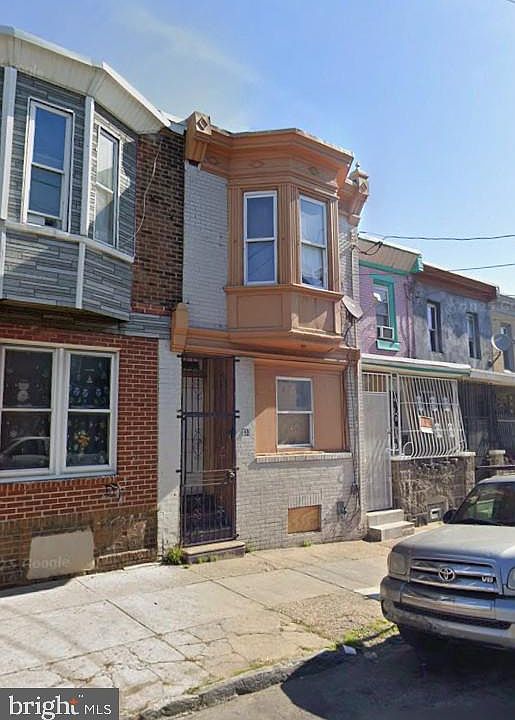 1st image of 333 E Somerset St