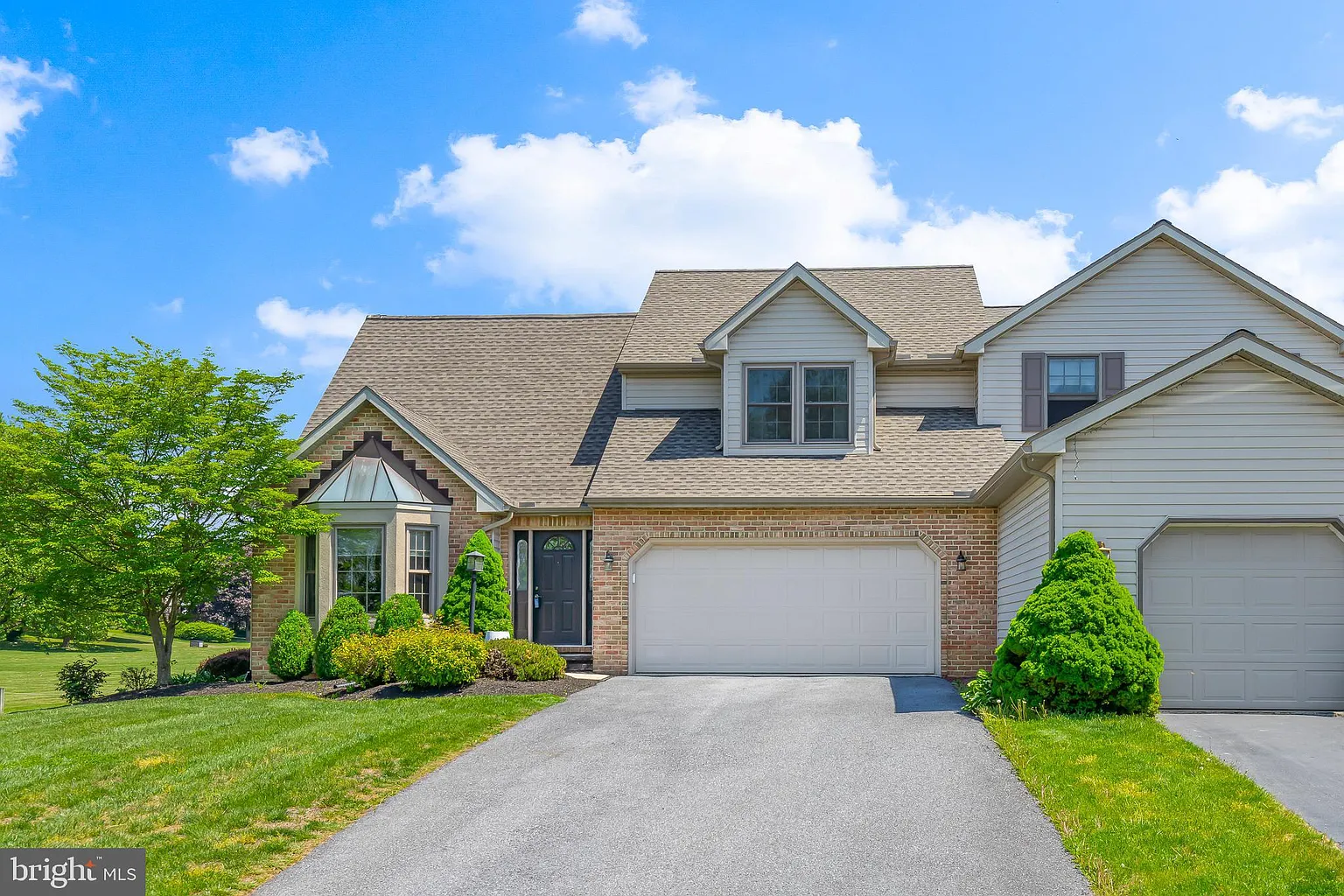 2753 Cobblestone Ln photo 1