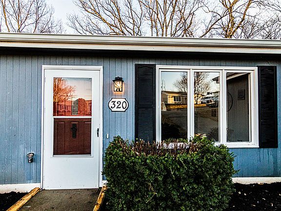 2nd image of 320 Clydesdale Cir
