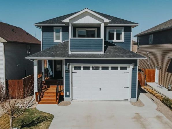 409 S 10b St, Lethbridge County, AB T0L 1S0