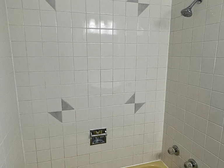 424 W 7th Ave #1 — Photo 13