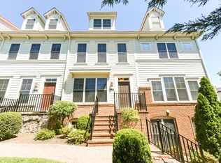 1922 N Vance St, Arlington, VA 22201