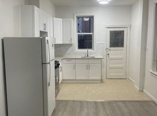 833 Cantrell St, Philadelphia, PA 19148