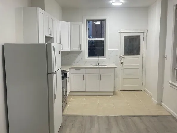 833 Cantrell St, Philadelphia, PA 19148
