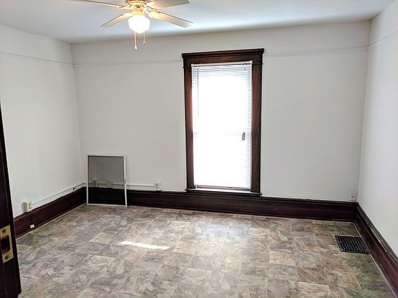 5th image of 117 E Hillsdale St #0