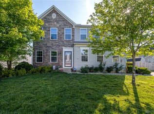 4333 Sourwood Dr, Dayton, OH 45424