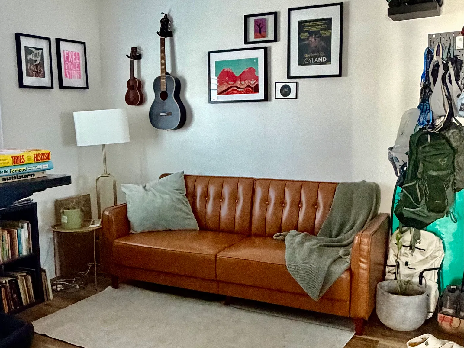 2 bed, 850 sqft, $3,300 — Photo 4