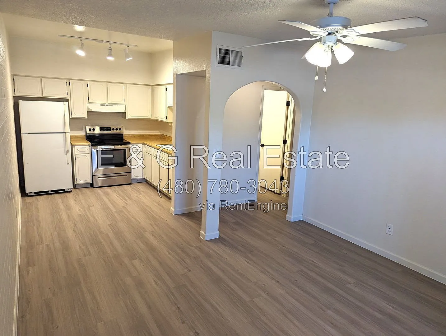 2 bed, 1.0 bath, 775 sqft, $1,250 — Photo 2