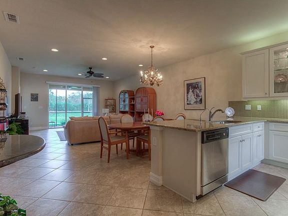 4th image of 15720 Aurora Lake Cir