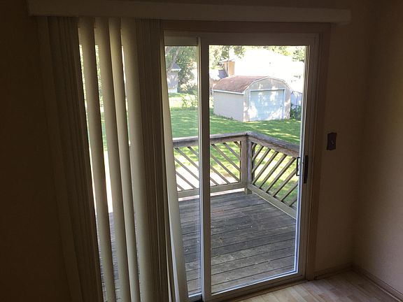 3rd image of 709 Leprechaun Ln