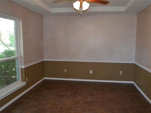 2nd image of 819 Green Brook Dr