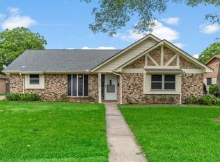 10715 Sagewind Dr, Houston, TX 77089