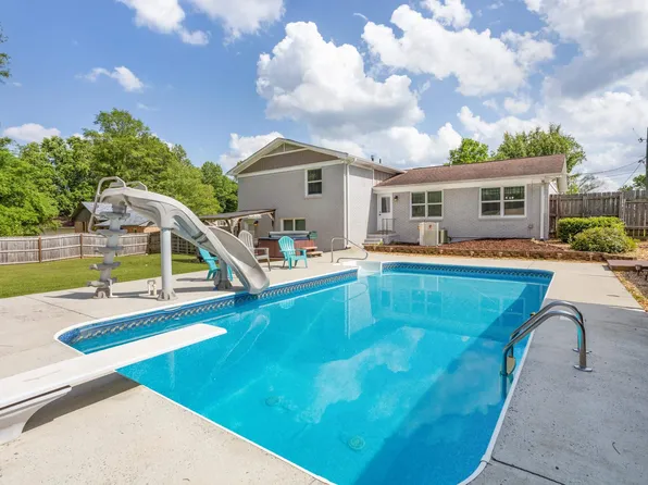 304 Crista Cir, Gardendale, AL 35071