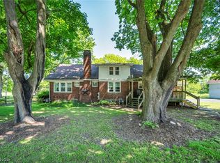 1539 Greensburg Rd, Uniontown, OH 44685
