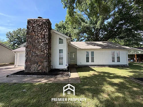 7892 Terry Franklin Dr Photo 1