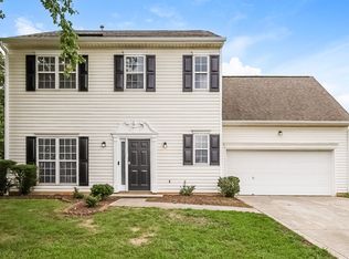 6820 Ayrshire Glen Pl, Charlotte, NC 28273