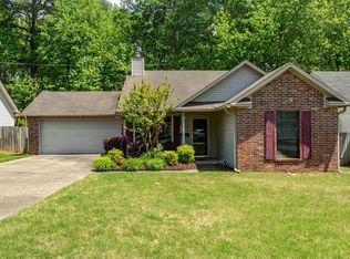 76 Redleaf Cir, Little Rock, AR 72210