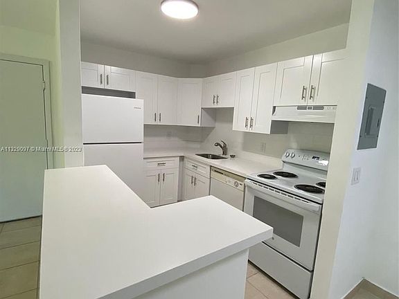 2nd image of 10701 Cleary Blvd APT 209