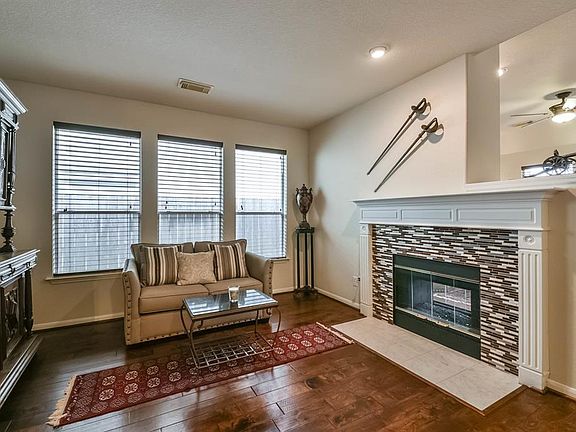 4th image of 4022 Chestnut Bnd