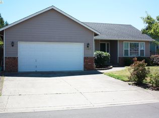 1024 Hammer Ln, Eugene, OR 97404