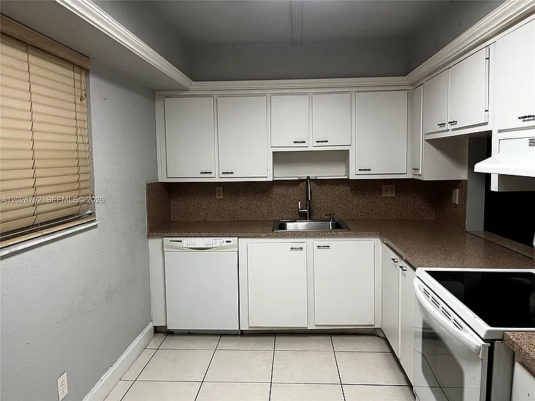 7000 Nova Dr #103E — Photo 10