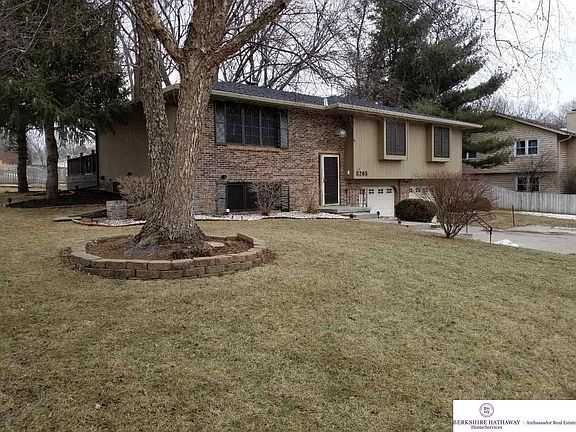 2nd image of 5265 Oak Hills Dr