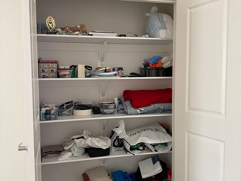 2111 Crystal Dr — Photo 18