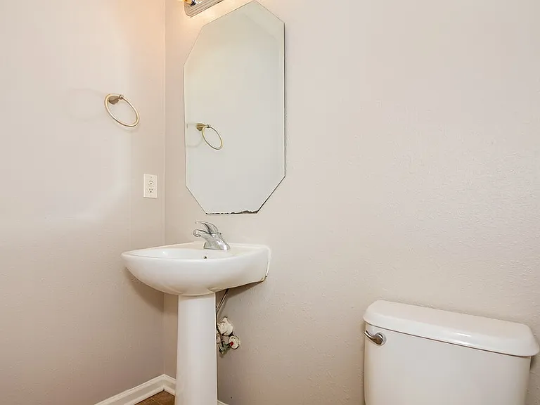 2231 Gooseberry Rd — Photo 18