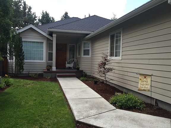 3rd image of 1767 SE Ironwood Ct