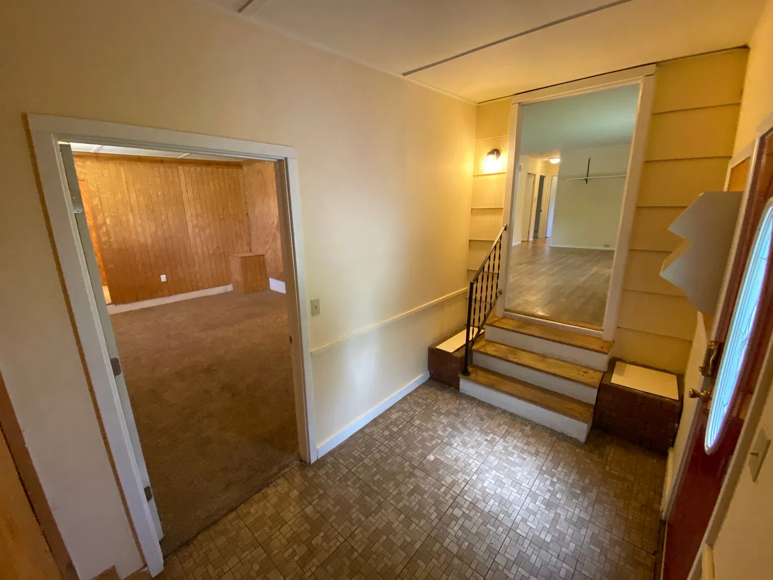 105 N Overhill Drive — Photo 4