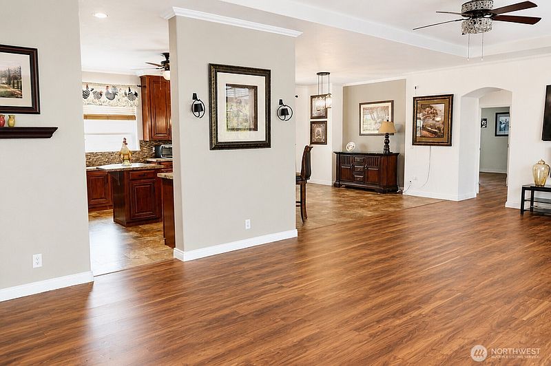 3rd image of 14727 43rd Avenue NE #153