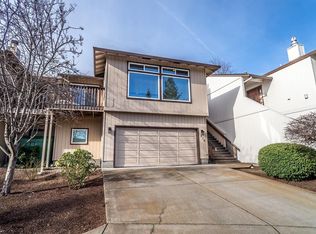256 Mount Echo Dr, Medford, OR