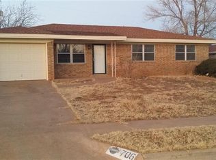 706 11th St, Wolfforth, TX 79382