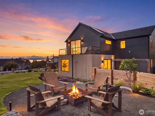18638 2nd Avenue SW, Normandy Park, WA 98166