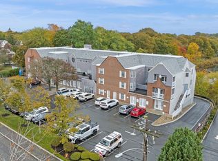 Oliver's Pond Condominium, Marblehead, MA 01945