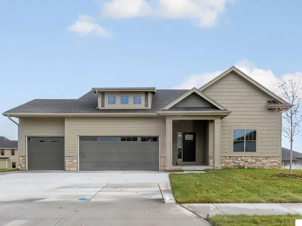 12409 S 89th Ave, Papillion, NE 68046
