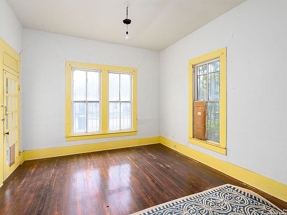 4th image of 119 FURNISH AVE