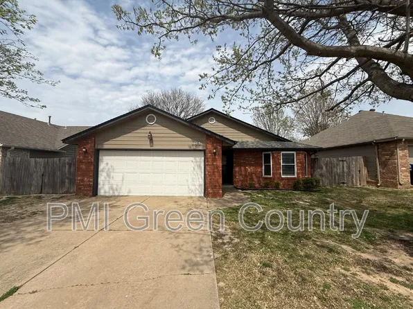 1608 W Fort Worth St, Broken Arrow, OK 74012