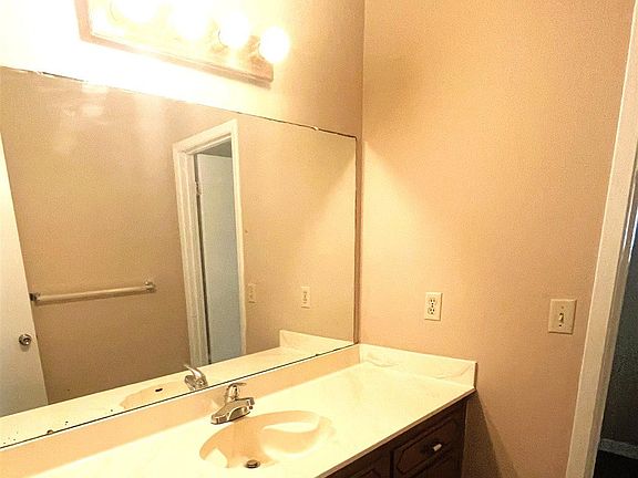 3rd image of 9401 Darlene Cir
